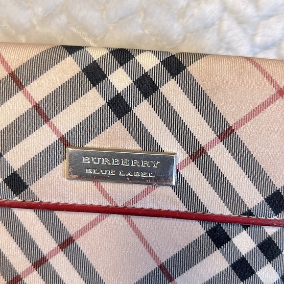 Burberry Blue Label Wallet with Kisslock - Picture 3 of 13